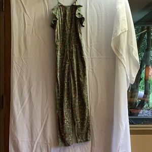 Girls M Old Navy Green Floral Off Shoulder Jumper